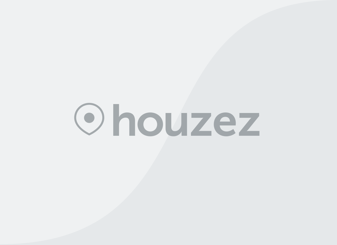 Refined Island Living Opposite Ball Bay Reserve – A Private Coastal Estate Framed by Palms.